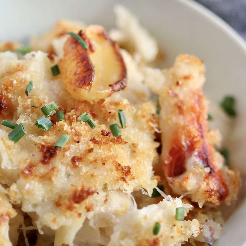 Dungeness Crab Mac 'n' Cheese with Sourdough Breadcrumbs - Dough Wines