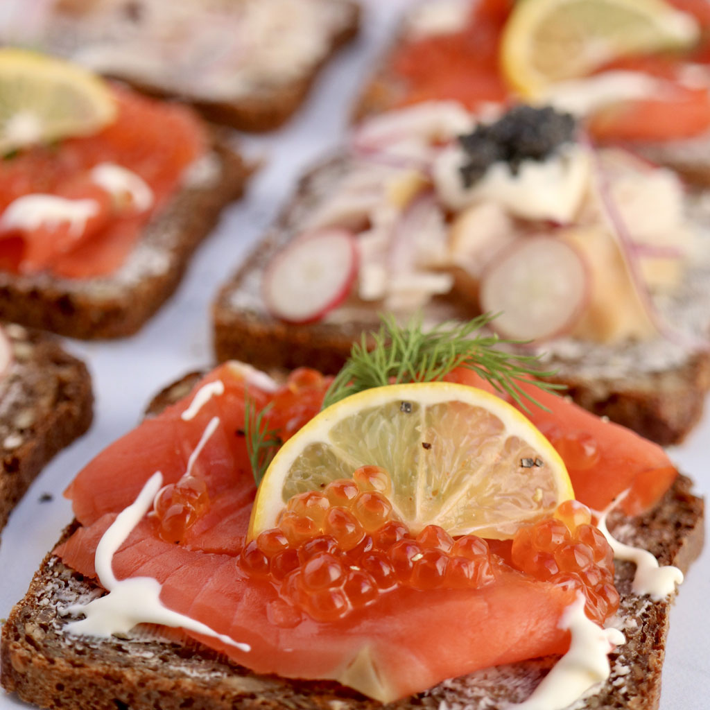 Smørrebrød with Horseradish Crème Fraîche - Dough Wines